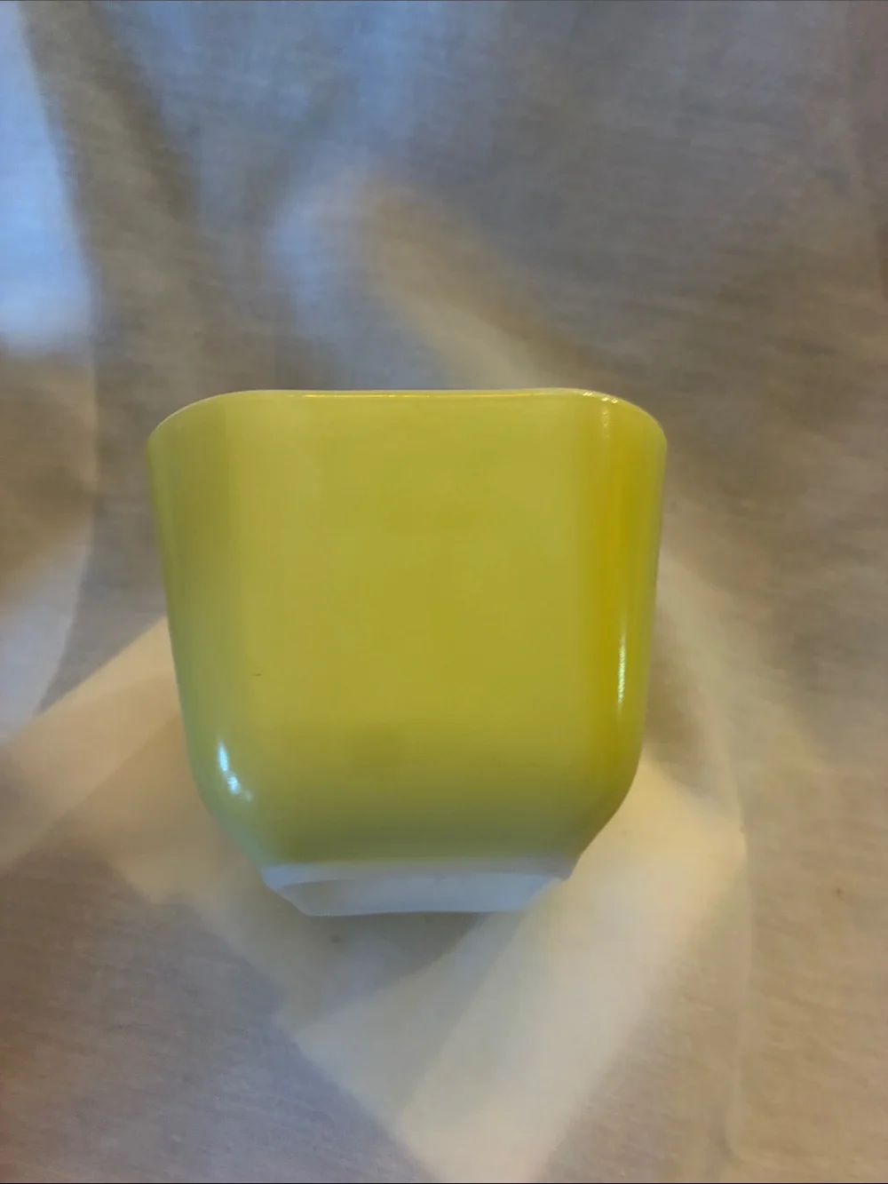 Vintage Pyrex Yellow one and a half cups refrigerator Dish
